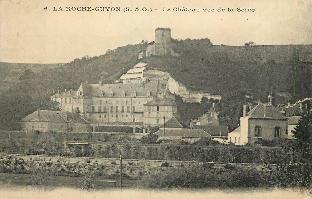 La Roche-Guyon (S. & O.) — Der Schlossblick von der Seine aus - Vorderseite
