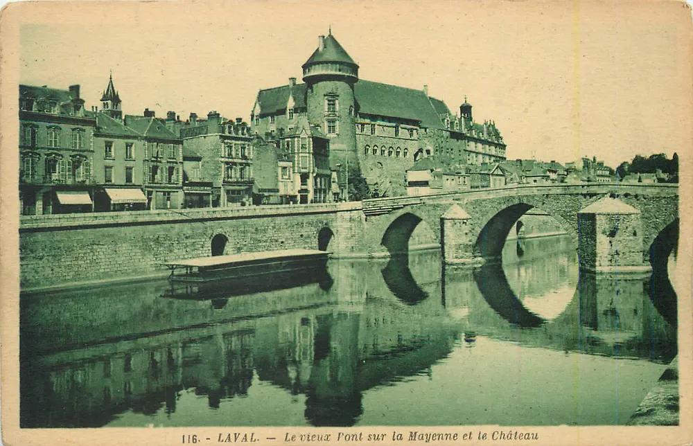 Laval — Ansicht des alten Steinstegs über die Mayenne und des Schlosses — J. Artoud, Nr. 116 - Vorderseite