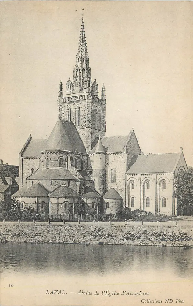 Laval — Abside da Igreja de Avesnières — Collections ND Phot - Frente