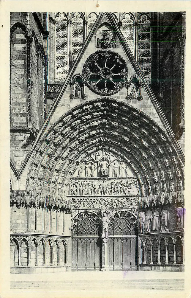 Bourges - A Catedral, portal central — LL.15 — Editor: Les Arts Photomécaniques, Paris - Frente