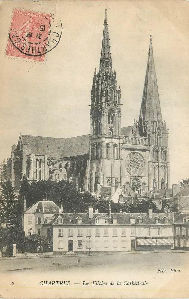 Chartres — As Flechas da Catedral — ND. Fotografia - Frente