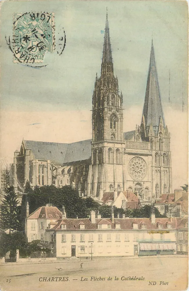 Chartres — As Flechas da Catedral — ND Phort - Frente