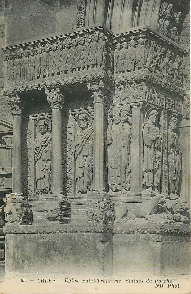 Arles — Kirche Saint-Trophime, Statuen des Portals — ND Phot. - Vorderseite