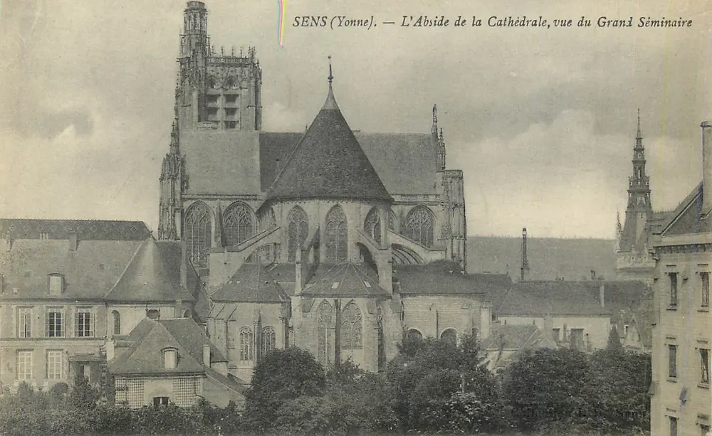 SENS (Yonne) — Die Apse der Kathedrale, Ansicht vom Grand Séminaire - Vorderseite