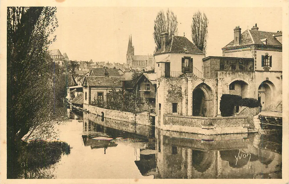 Chartres — Schloss If und die Kathedrale — Art Editions YVON - Vorderseite