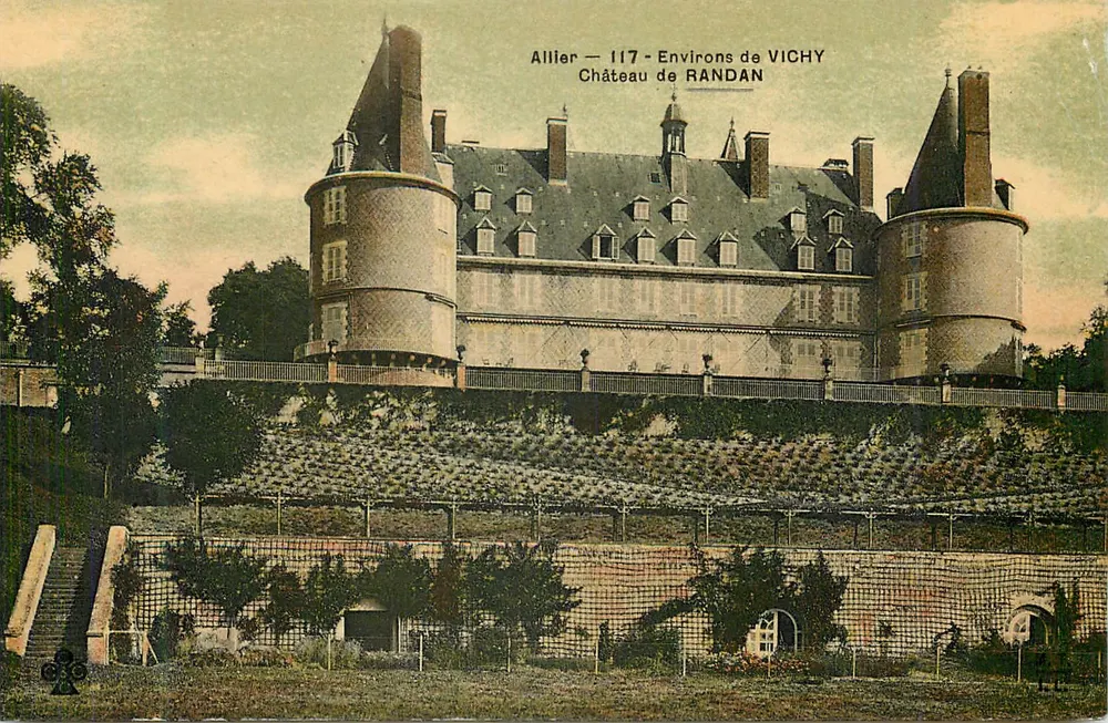 Castelo de Randan — Arredores de Vichy — Allier — 117 - Frente