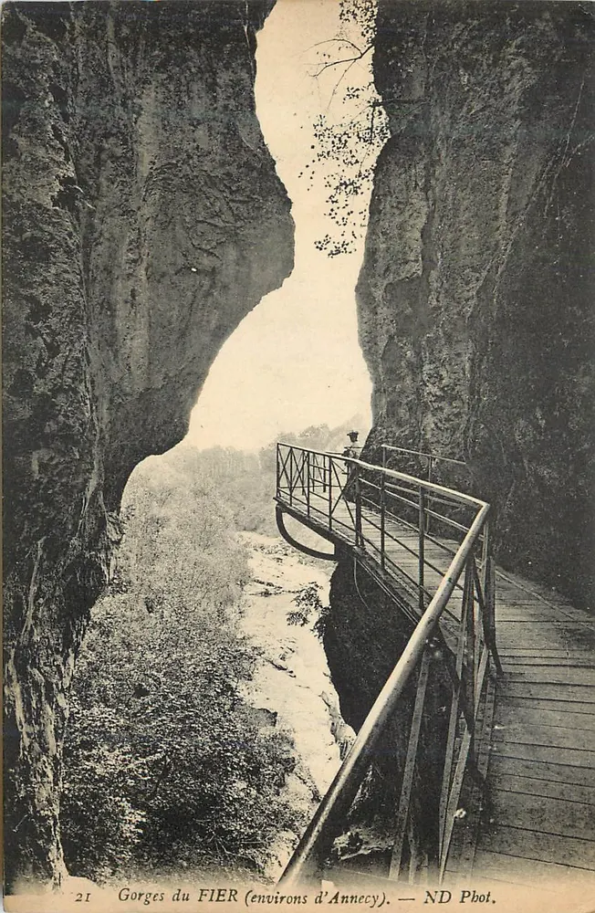 Gorges do FIER (arredores de Annecy) — ND Pbot. - Frente