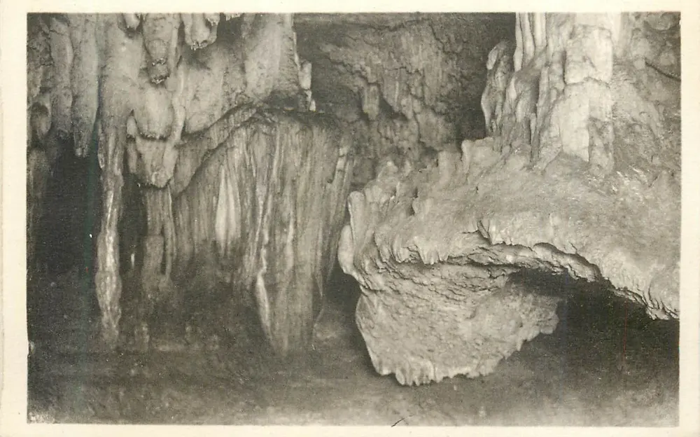 Grottes d'Arcy-sur-Cure (Yonne) — Der Säulen und die Schale — Joublin-Ausgabe - Vorderseite