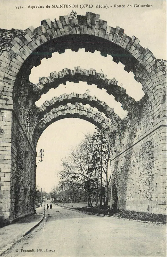 Aqueduto de Maintenon (século XVII) — Rua de Galiardon — G. Foucault, editor, Dreux - Frente