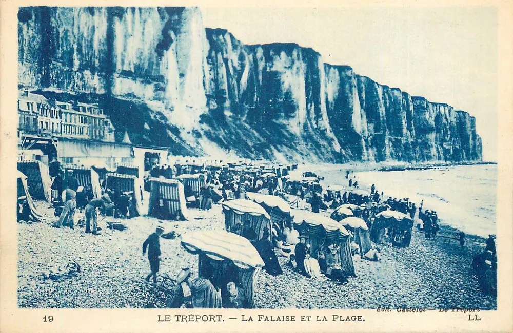Le Tréport — La falaise et la plage — Édit. Castelot — Le Tréport LL - Recto