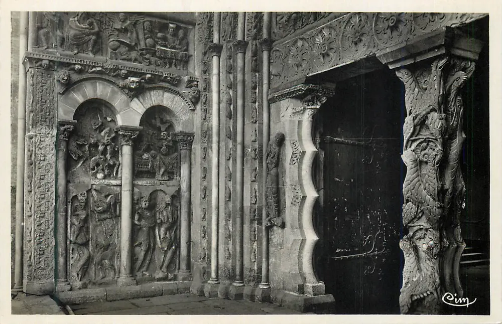 Abteikirche von Moissac — Mittelteil und westliche Nave — Combier Imp. Macon - Vorderseite
