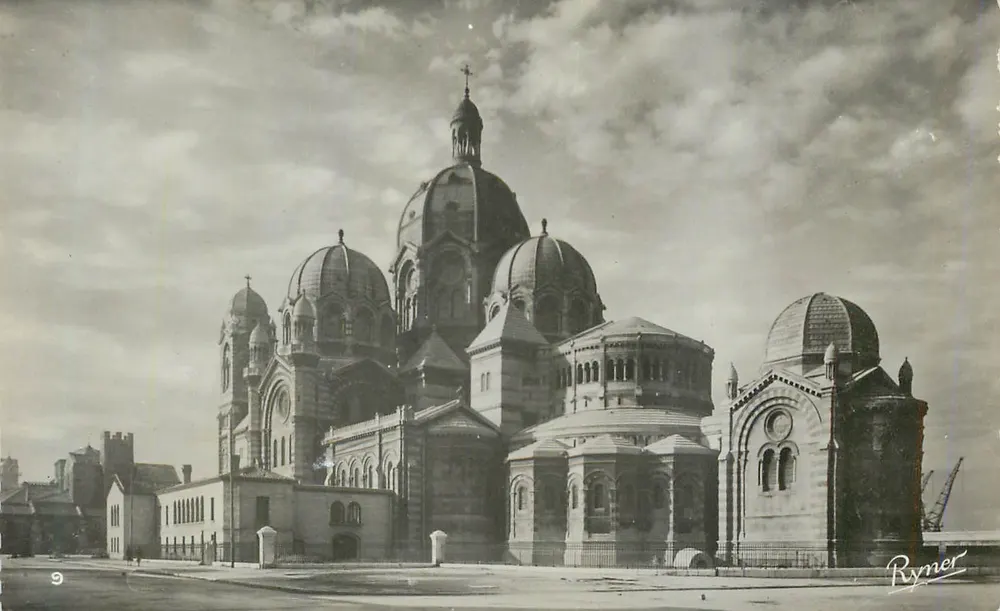Marseille — A Catedral — Edição Ryner, Marseille - Frente