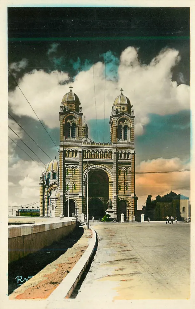 Marselha - A Catedral — Edições « RYNER » - Frente