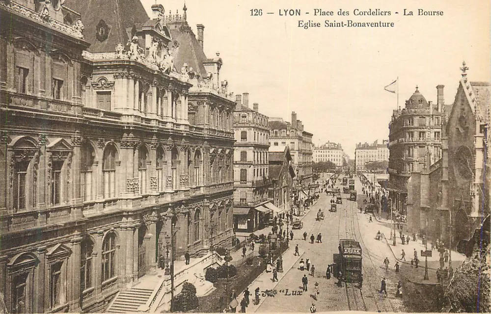 Lyon - Place des Cordeliers - La Bourse - Église Saint-Bonaventure - Vorderseite