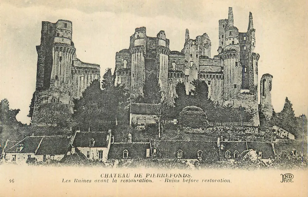 Château de Pierrefonds — Ruines avant la restauration — JND Phot. - Recto