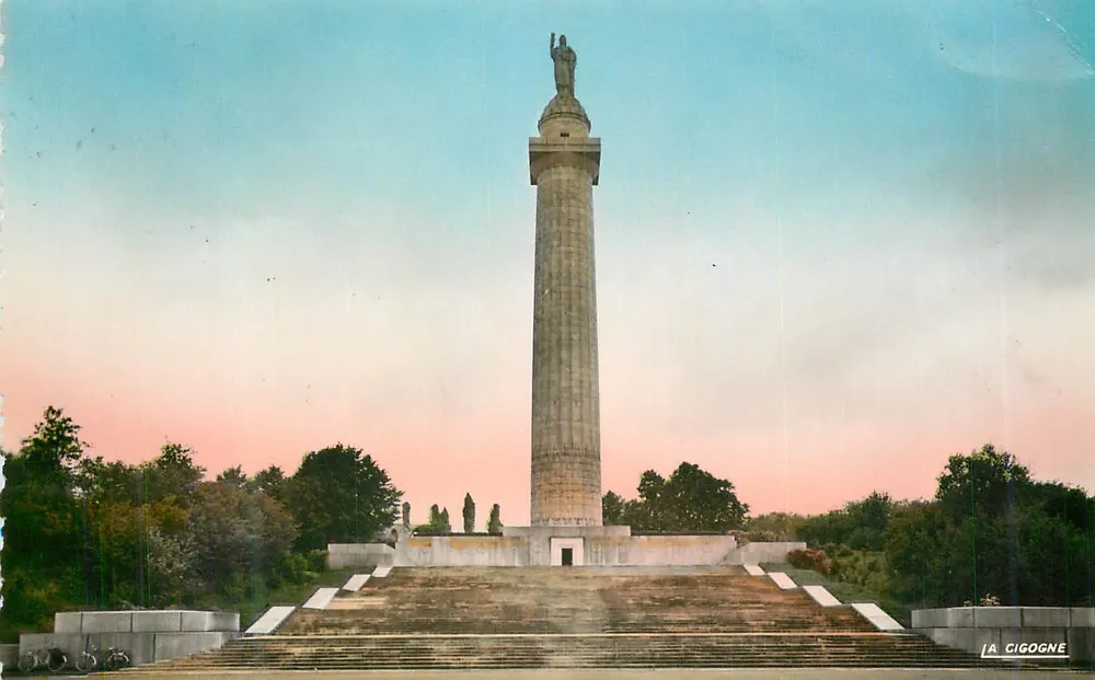 Gedenkstein für die Toten — Die Storch — Edit. « La Cigogne », S.P.A.D.E.M. Paris - Vorderseite