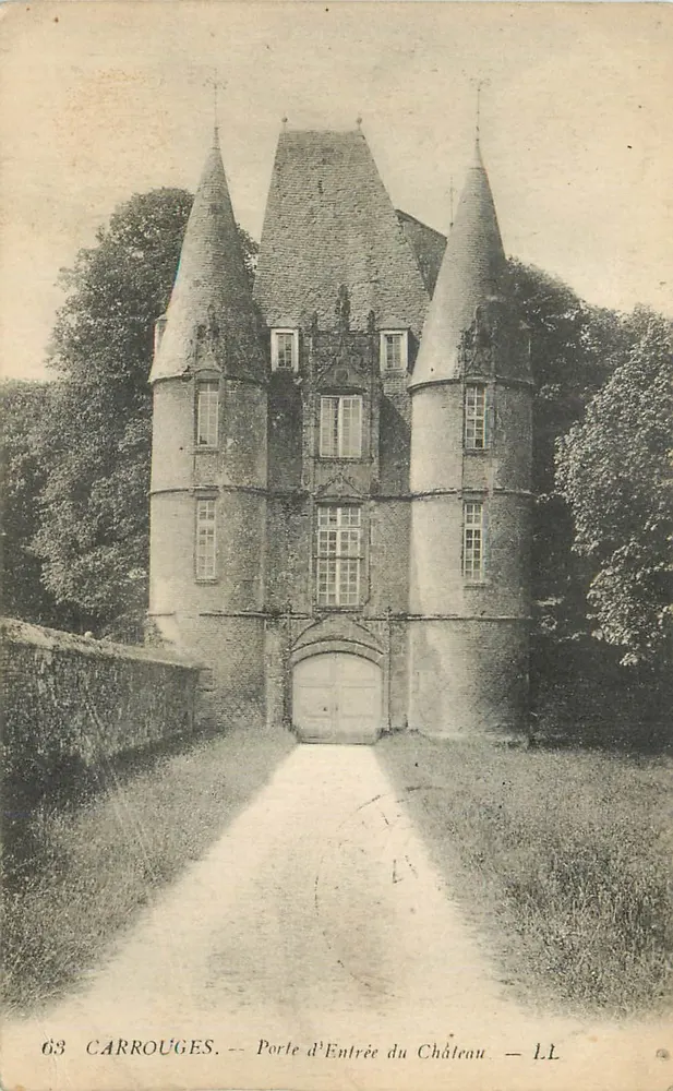 Carrouges — Ingangspoort van het kasteel — L.L. - Voorkant