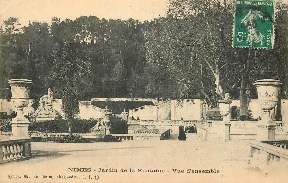 Nîmes - Jardin de la Fontaine - Vue d'ensemble — Gh. Bernheim, phot.-édit., O. I. - Recto
