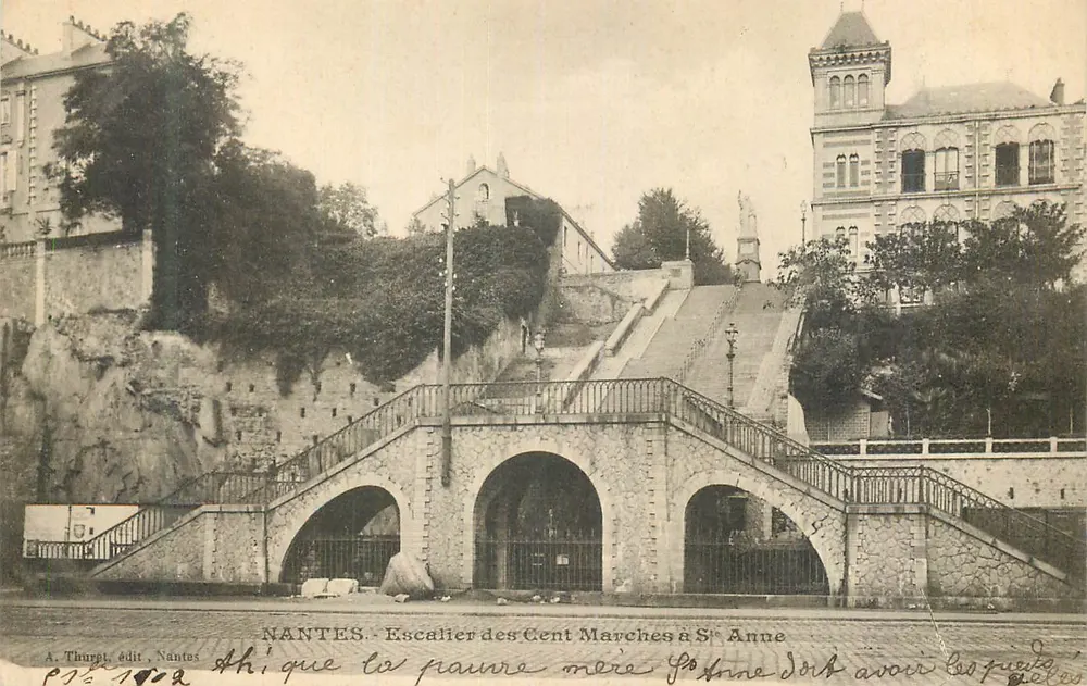 NANTES - Escalier des Cent Marches à Sainte-Anne — A. Thurgt, édit. Nantes - Recto