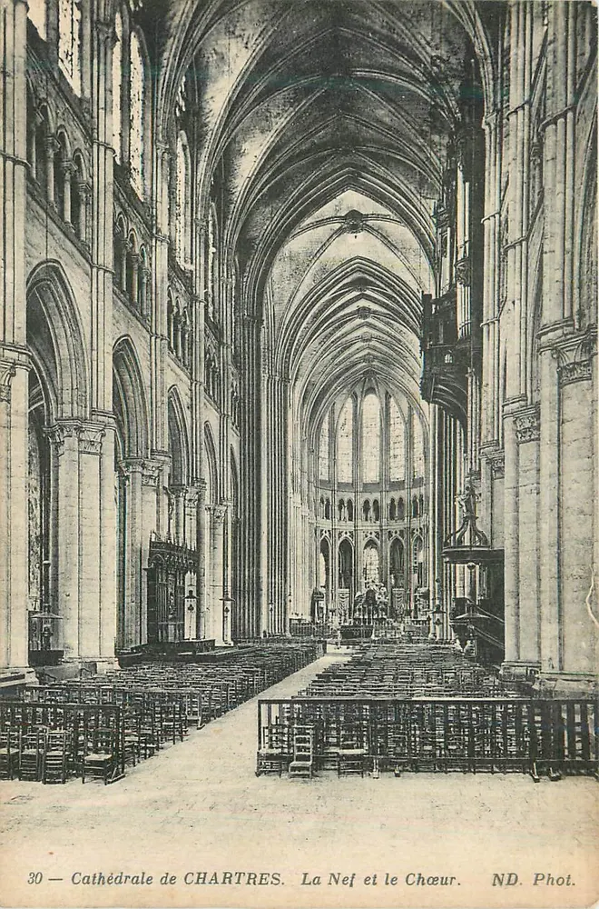 Catedral de CHARTRES — La Nave y el Coro — ND. Fot. — n°30 - Anverso