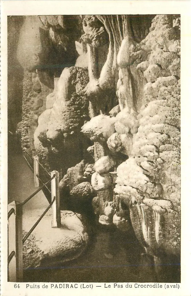 Poço de PADIRAC (Lot) — O Passo do Crocodilo (aval) — Fototipia Hélios, Limoges - Frente