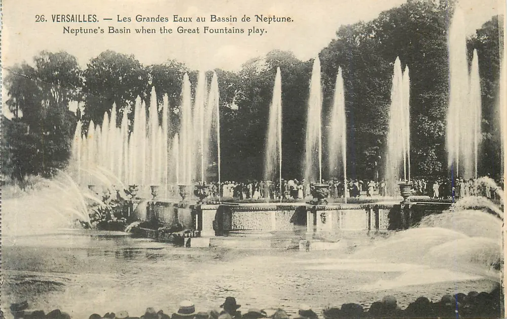 Versailles — Die Großen Wasserbecken am Neptunbecken — Édition P. Girard, 9 rue Colbert, Versailles - Vorderseite