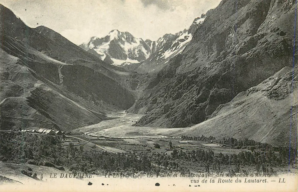 O Dauphiné — O Lautaret — A Valeira e a Montanha dos Cordeiros em Arstère — vistas da Estrada do Lautaret — LL - Frente
