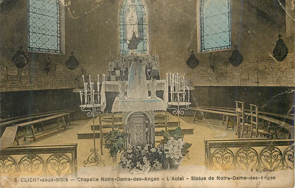 Clichy-sous-Bois — Kapelle Notre-Dame-des-Anges — Der Altar — Statue der Notre-Dame-des-Anges — J. H., Einlieferung - Vorderseite