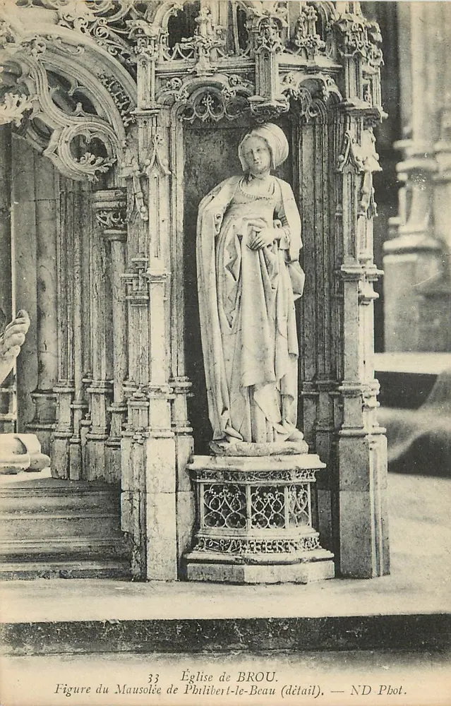 Figur des Mausoleums von Philibert-le-Beau — Detail — ND Pbot. - Vorderseite