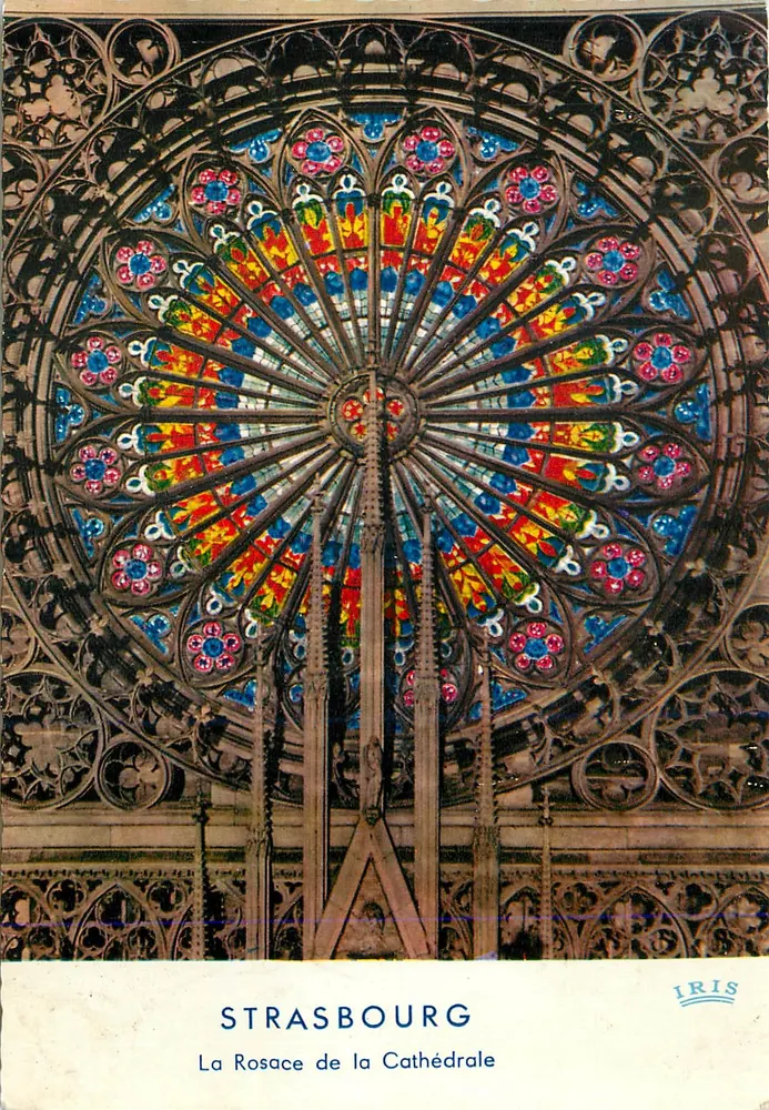 Estrasburgo — A Rosace da Catedral — IRIS - Frente