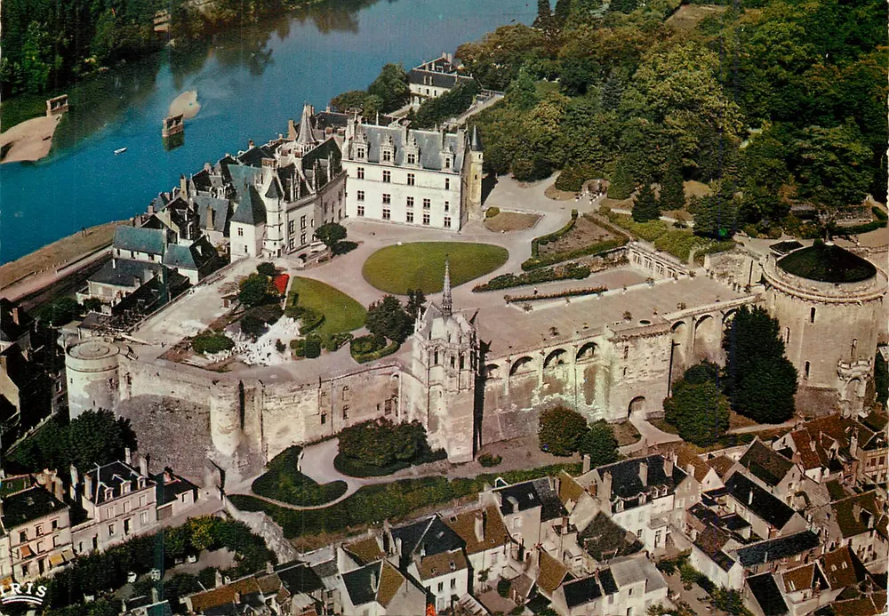 Amboise — O Castelo (visão aérea) — Lumicap - Frente