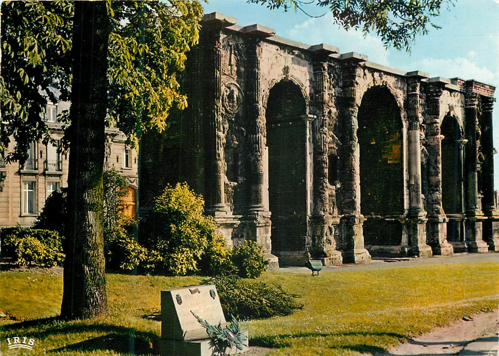 A Porta Mars — Reims (Marne) — Edições Diplôme - Frente