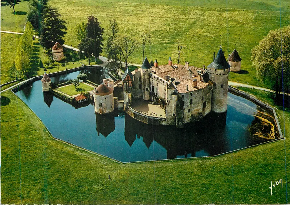 Castelo de Labrède — Gironde — Éditions d'art Arcueil - Frente