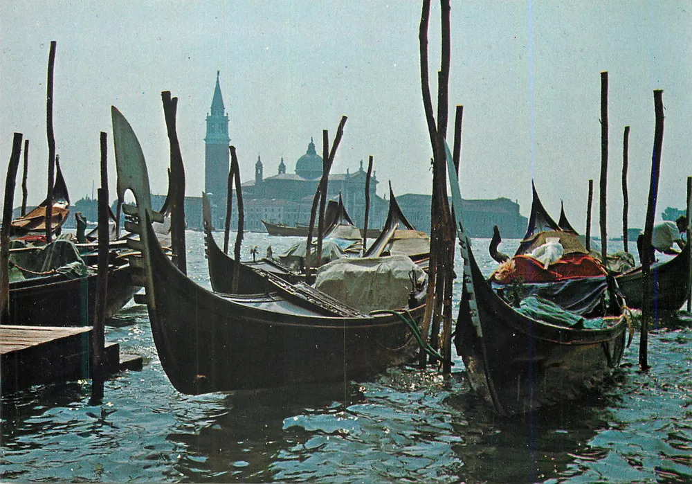 Gôndolas em Veneza — San Giorgio — Storti Edizioni - Frente