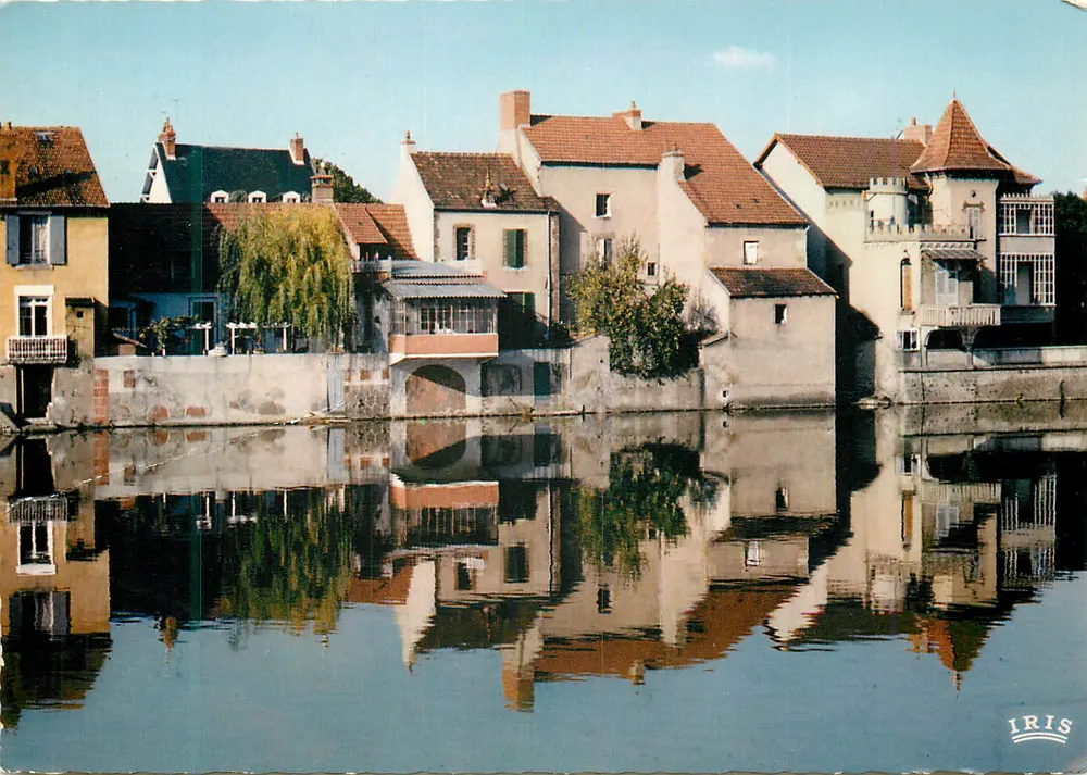 Montluçon (Allier) — Os bordos do Cher — Edições Mexichrome - Frente