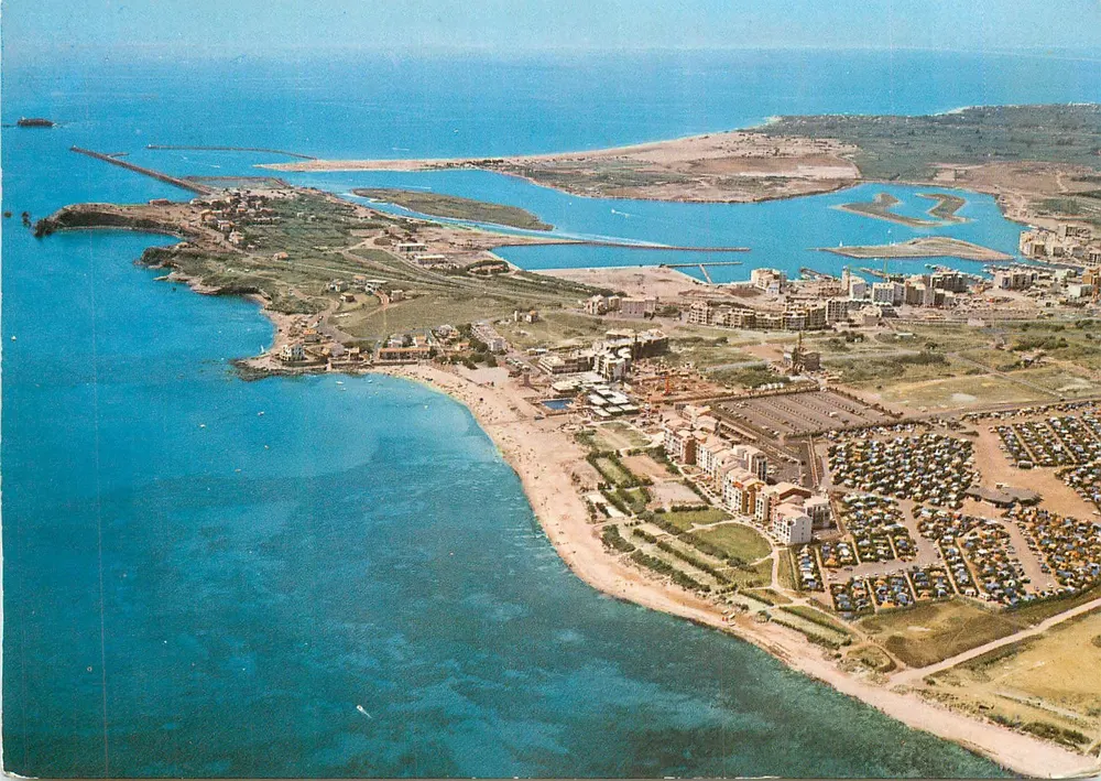 Cap d'Agde — Luftbild — Felsen der Zwei Brüder — Éditions de France, Marseille - Vorderseite