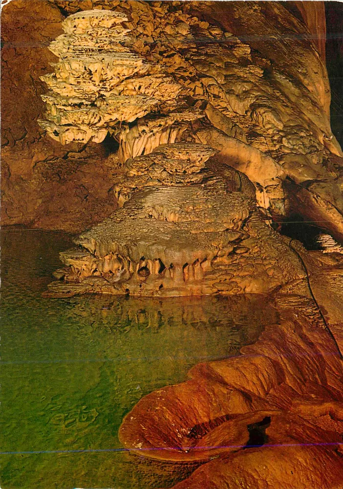 Gouffre de Padirac (Lot) — Lac supérieur - Stalagmites — Éditions C. Taillefer - Recto