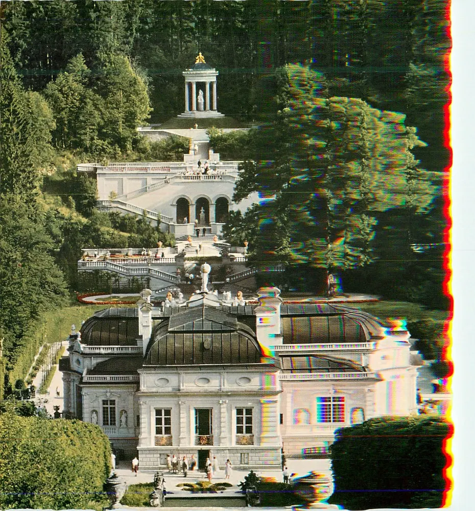 Königsschloß Linderhof — avec la Hauptterre et le temple de Vénus — Alpiner Kunstverlag Hans Huber, Garmisch-Partenkirchen, n° 8024 - Recto