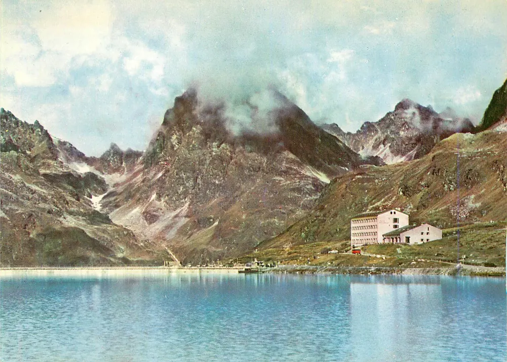 Hotel Silvrettasee (2040 m) — com o Hochmaderer — Tiroler Graphik, Innsbruck, n° 5313 - Frente