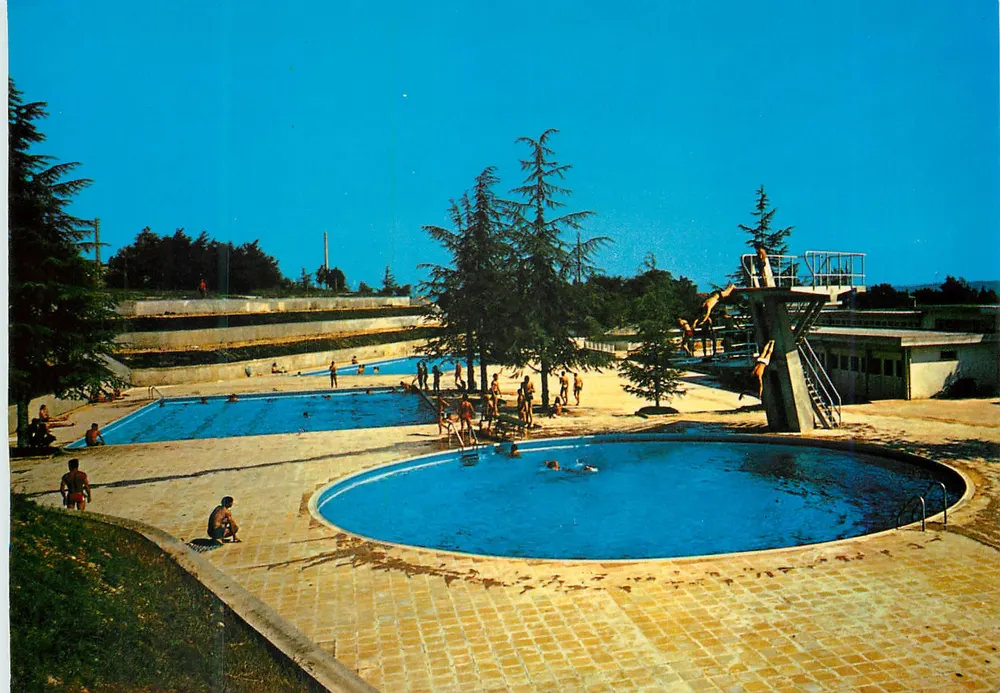 Piscina e Camping da Colina Ste-Eutrope — Orange (84-Vaucluse) — Edições Georges Roux - Frente