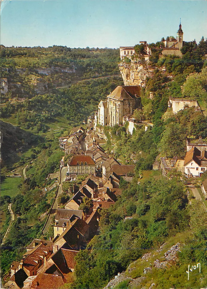 Rocamadour — vue générale de la route du château — Yvon - Recto