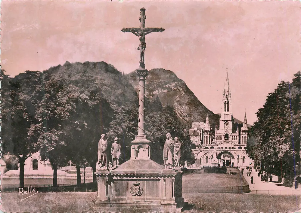 Lourdes — A Cruz dos Bretões e a Basílica — Éditions Rella, n°1011 - Frente