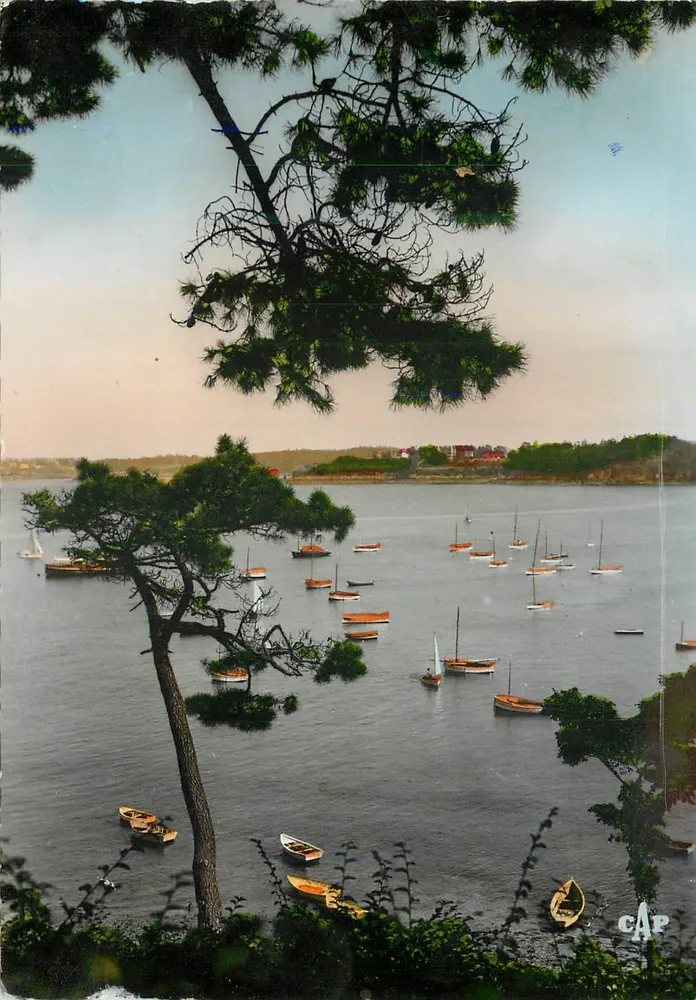 Vista de Dinard — Praia e barcos — C.A.P. (n°168) - Frente