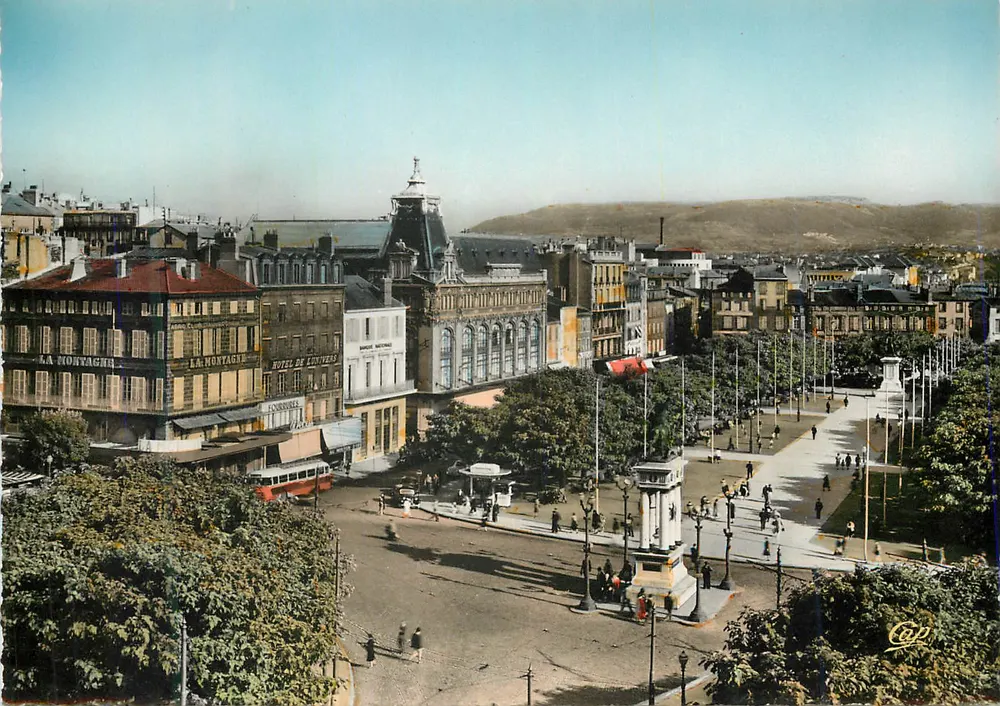 Place de Jaude — Clermont-Ferrand — Cie des Arts Photomécaniques - Voorkant