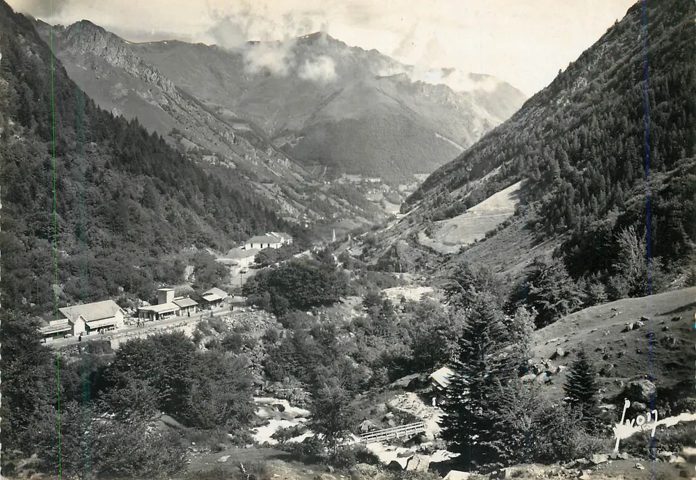 Cauterets (Hautes-Pyrénées) — La Raillère — Edições de Arte 'YVON' - Frente