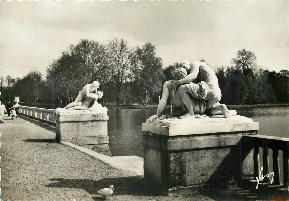 A doca dos lagos — Ramboillet (Seine-et-Oise) — Edições de Arte 'YVON', Paris - Frente