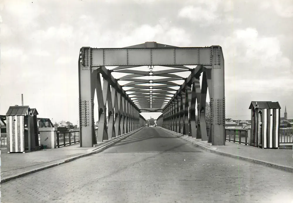 Ponte do Reno em direção a Kehl — Strasbourg — Edições X. Lechner & Cie - Frente