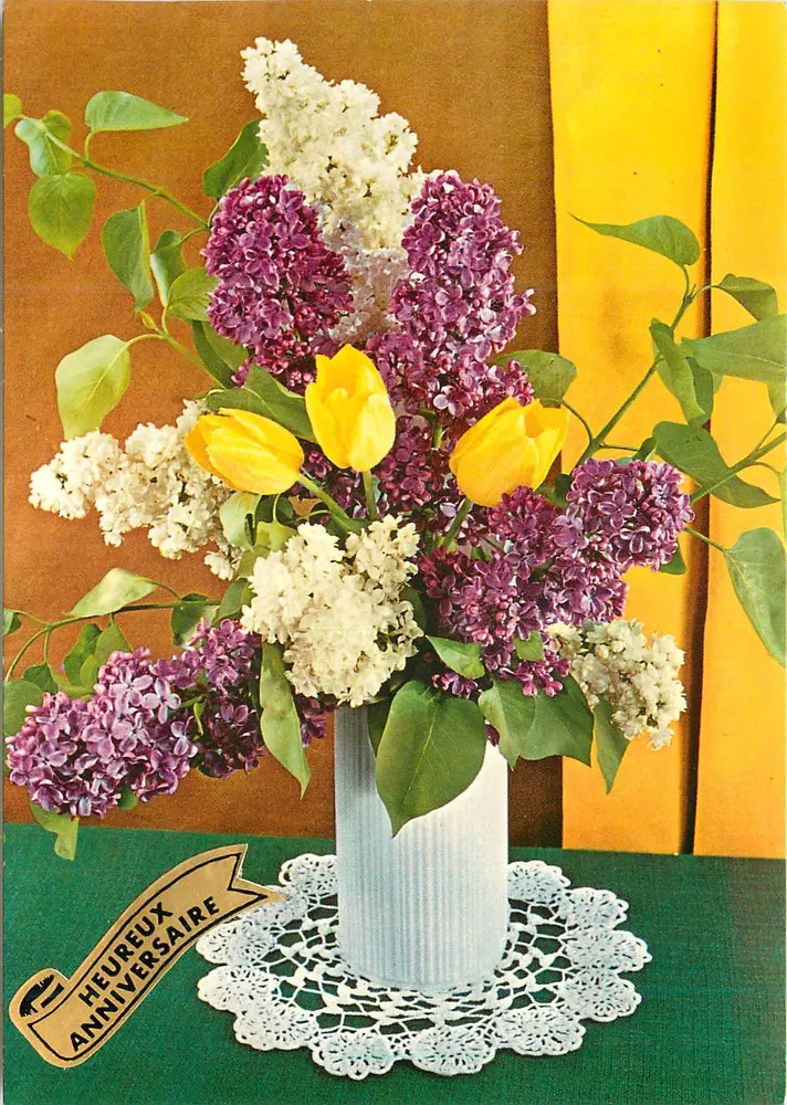 Arranjo de lilases e tulipas — Feliz Aniversário — Impresso na Itália - Frente