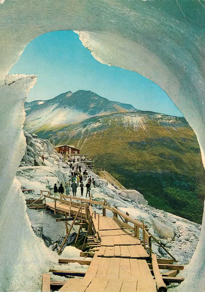 Vista della grotta del ghiacciaio del Rodano — Wallis — Editore Krüger, n. 754/29 - Recto