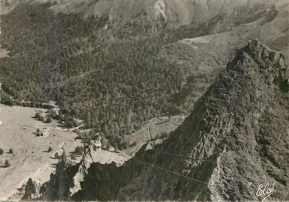 Puy-de-Sancy — Descente et pylône du téléphérique — Chateagneau, Bordeaux - Recto